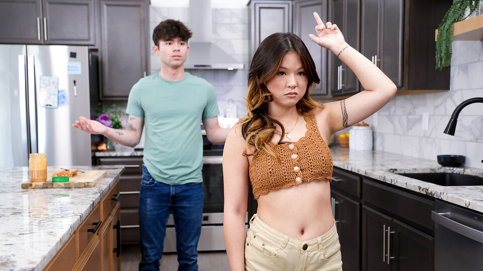 I Woke Up In My Stepbros Bed – S42:E2